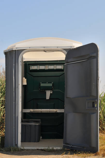 Best Restroom trailer rental cost  in Estacada, OR